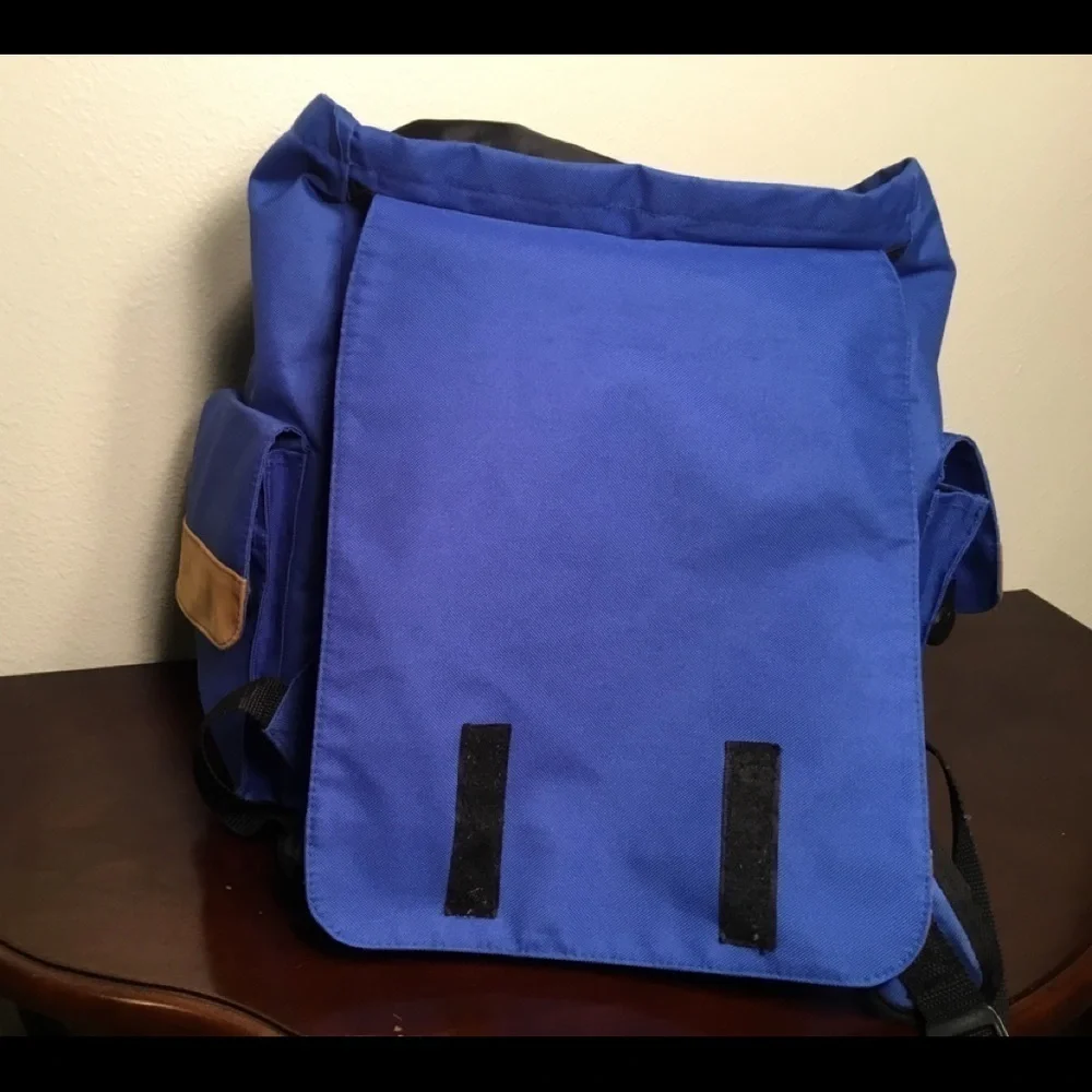 Disney 1971 BACKPACK VERY CLEAN.‎